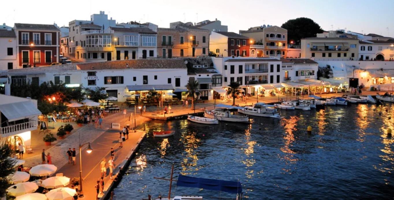 10 Impresionantes Pueblos Mediterráneos de España