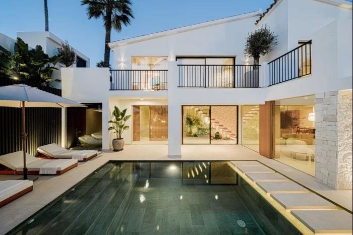 ¿Cuánto Cuesta Realmente una Villa de Lujo en Marbella?