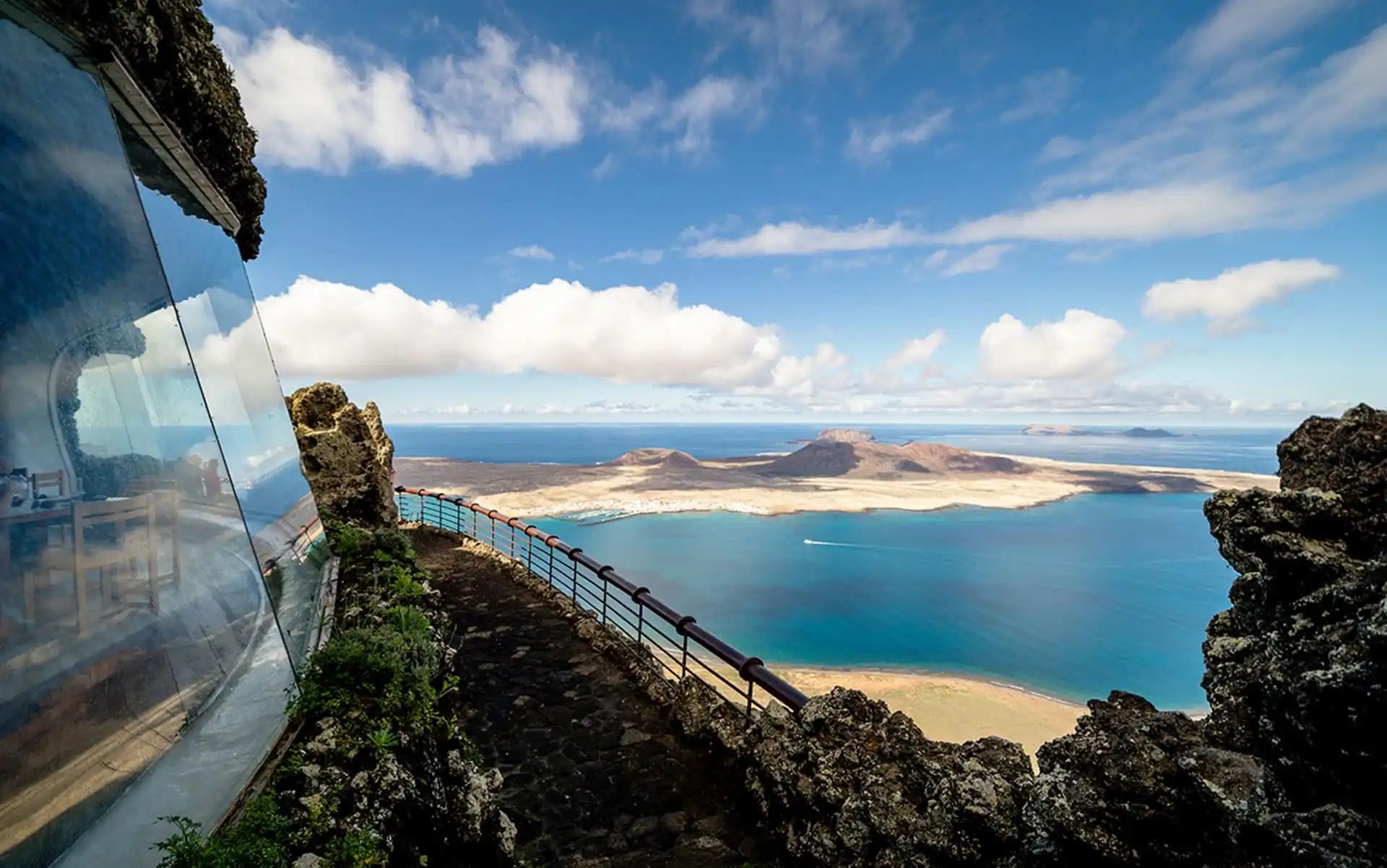 Por qué Lanzarote funciona mejor para estancias largas en villas que la mayoría de destinos de lujo