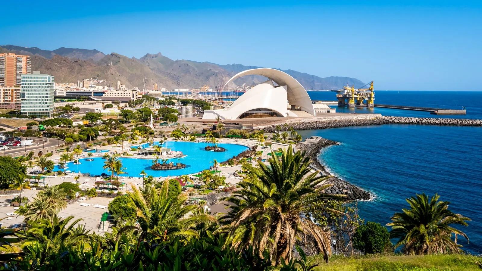 Pourquoi Tenerife est l’une des rares destinations européennes en villa qui fonctionne toute l’année