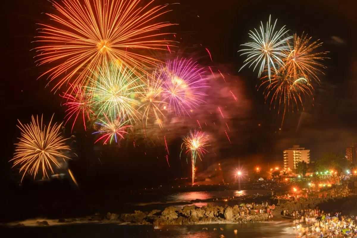 Celebrar San Juan en Ibiza: una noche mágica durante tu estancia en villa